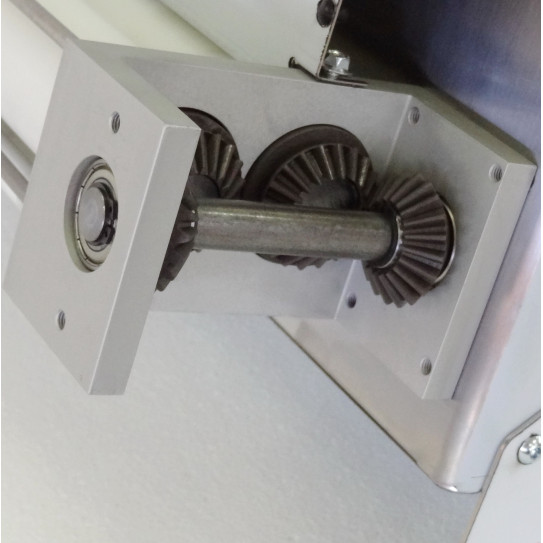 Vue du roulement de l’engrenage renvoi moteur des laminoirs pizzas Prismafood DSA310 DSA420 JILO 42 modèle 2014