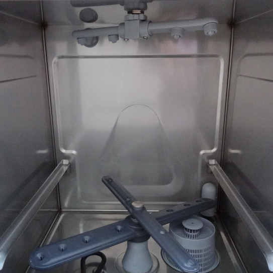 Lave-verres LB355 MBM vue interne cuve diffuseur bas et haut bras de rincage