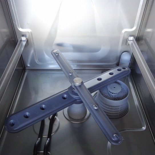 Lave-verres panier 35x35 MBM LB355 détail cuve et bras diffuseurs de lavage