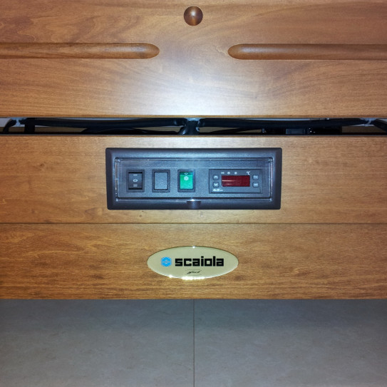 Détail régulateur et commande cloche Self buffet froid en bois SCAIOLA