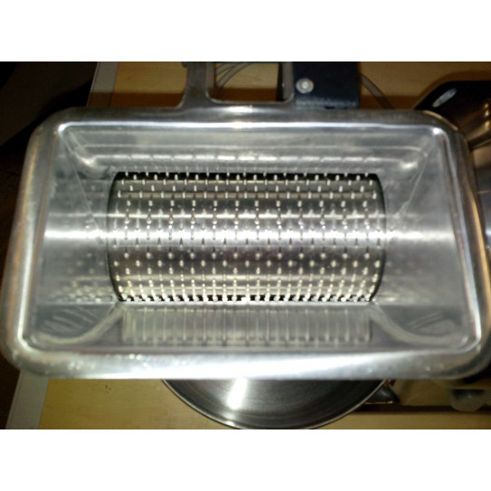 Rouleau inox Ø 75x140 mm FAMA GS / GSM. Bouche de charge 140x80x80mm.