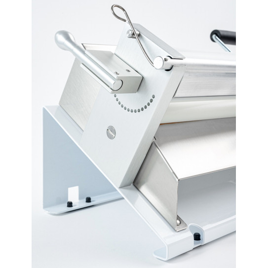 SFOGLIAFACILE vue latérale manette réglage Laminoir pâtisserie manuelle Pastaline