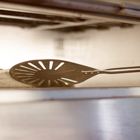 Pizza Peel, palettino round perforated head Ø 20cm 8'' Line Azzurra I-20F/150 and I-20FS/150 GI.METAL