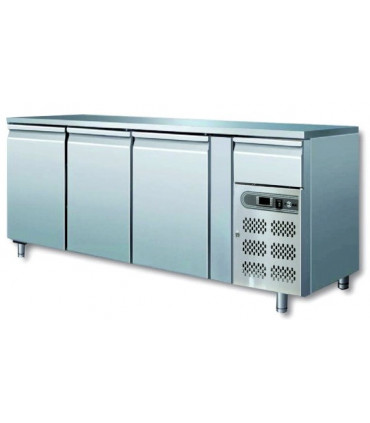 Tour réfrigéré ventilé inox 3 portes + 1 tiroir neutre 1795x700x850 GN1/1 Tour réfrigéré ventilé inox 3 portes + 1 tiroir neutre 1795x700x850 GN1/1