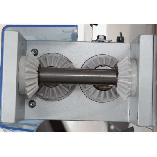 Détail engrenage plastique formeuse pizza Prismafood DSA JILO DPF