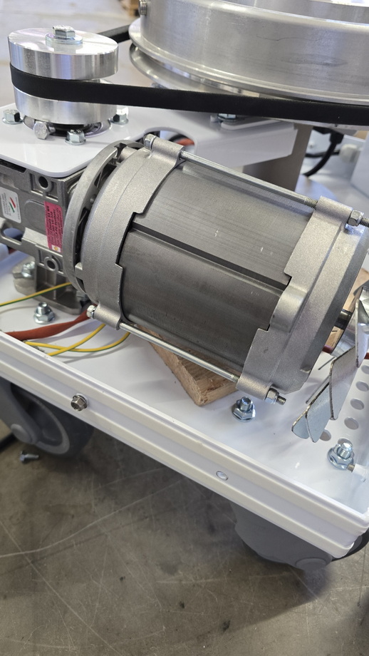 Replacer le moteur / Riposizionare il motore